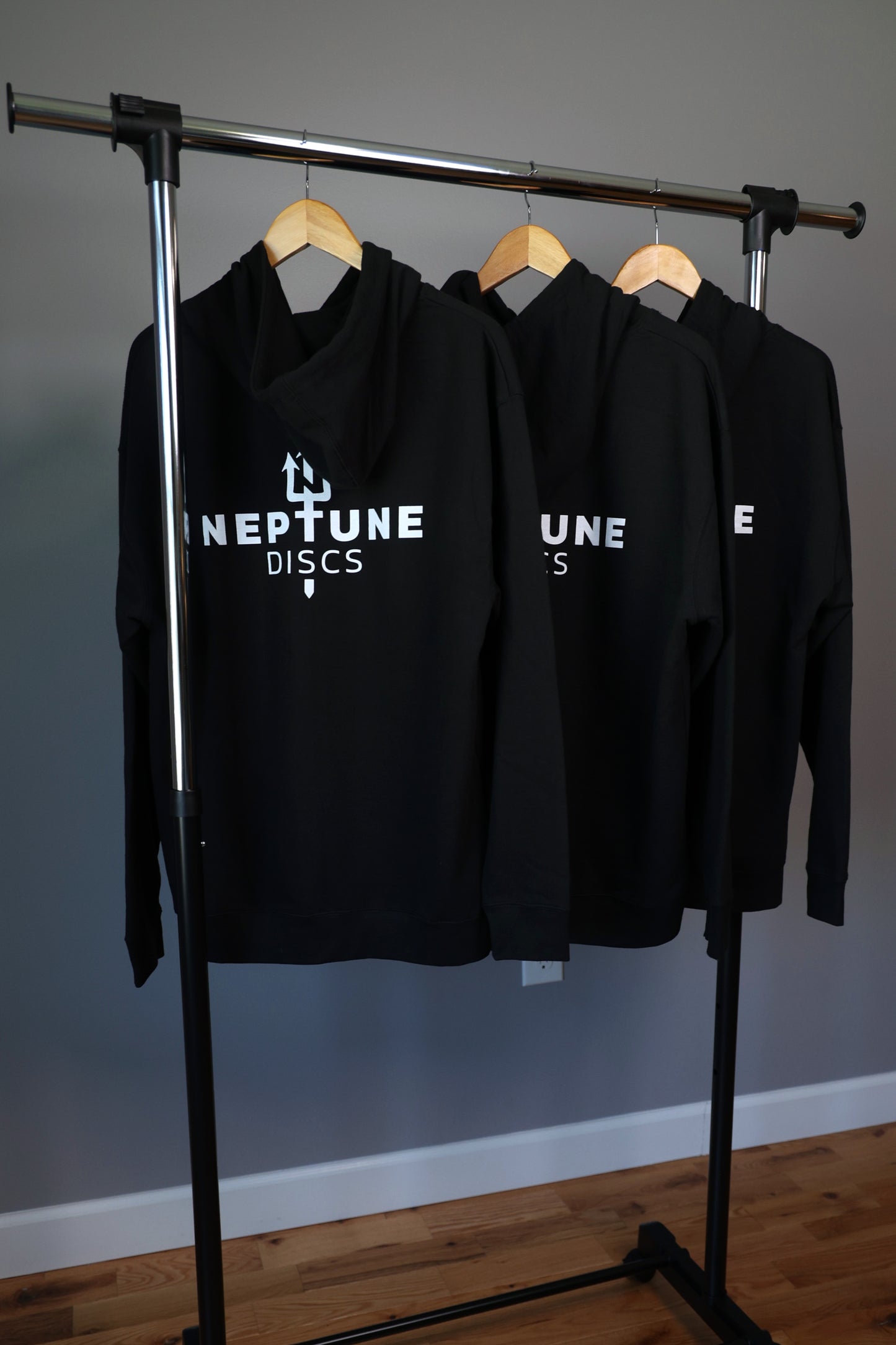 Neptune Disc Hoodie - Black