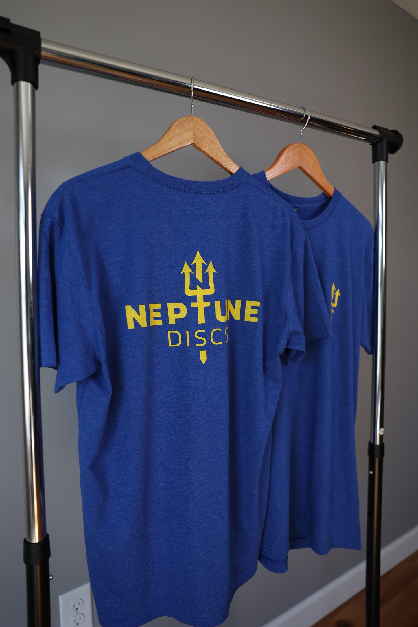 Neptune Discs T-Shirt Royal Blue