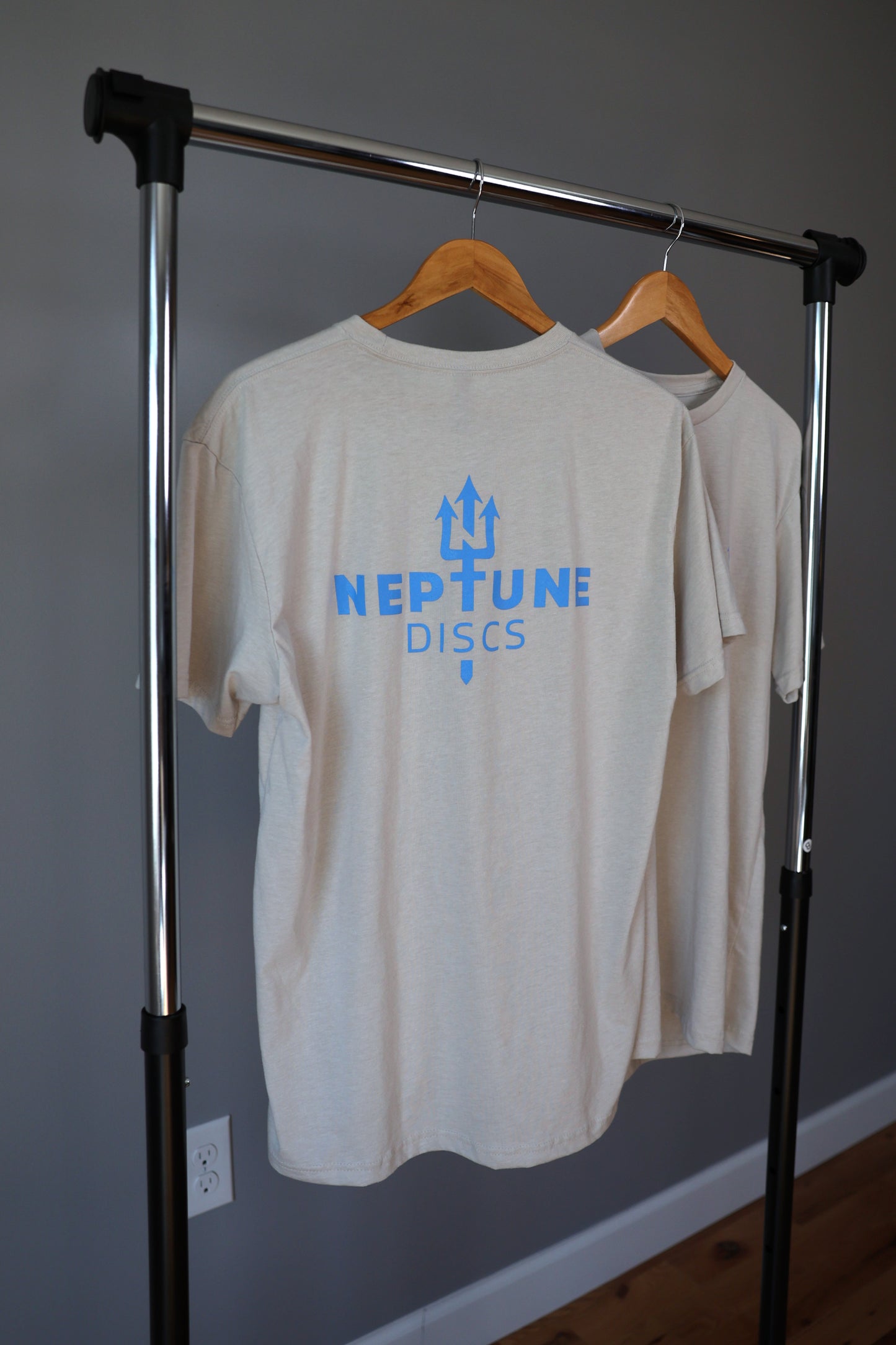 Neptune Discs T-Shirt Sand