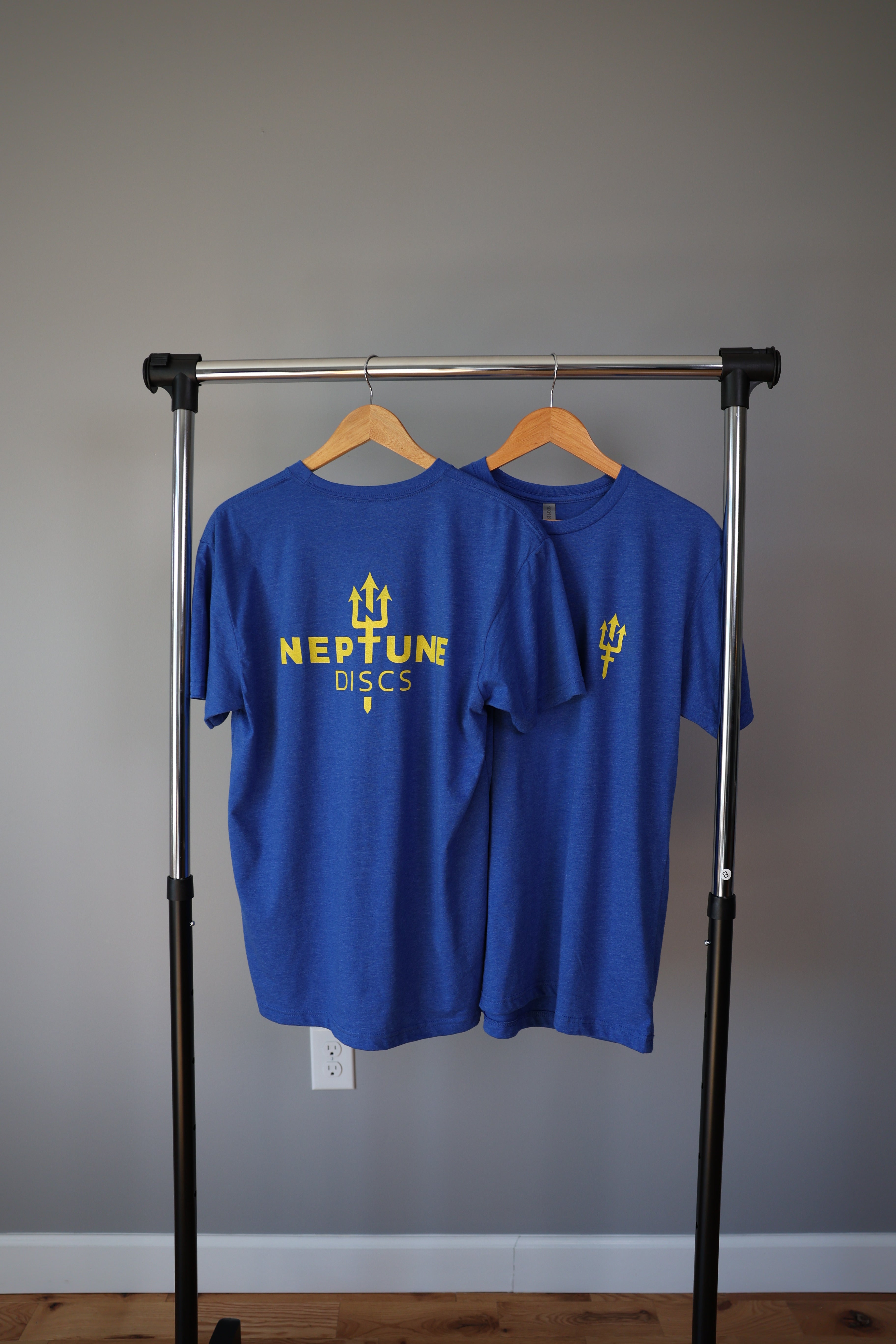 Neptune Discs T-Shirt Royal Blue